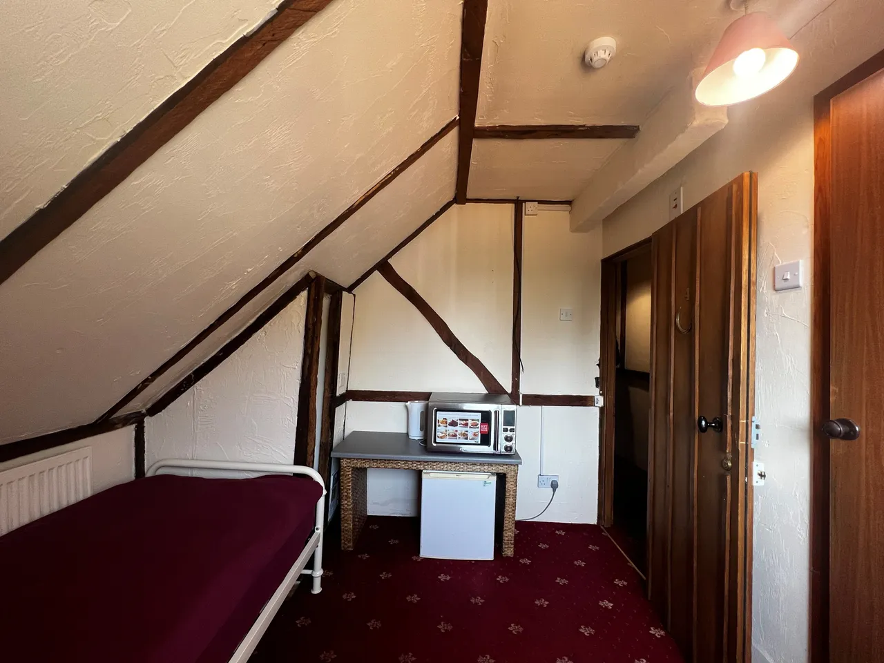 The Street, WIllesbrough, TN24, photo 4