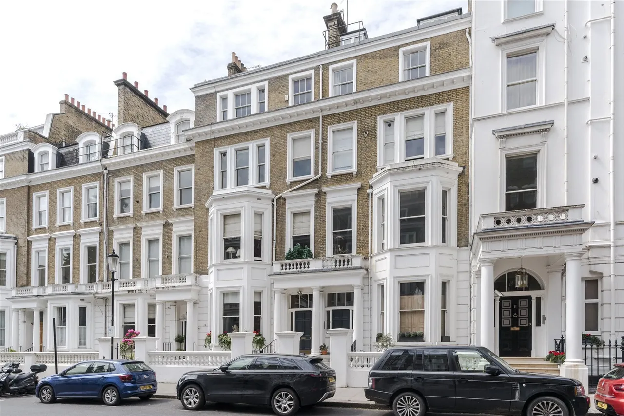 2 bed flat for sale — Bina Gardens, London, SW5