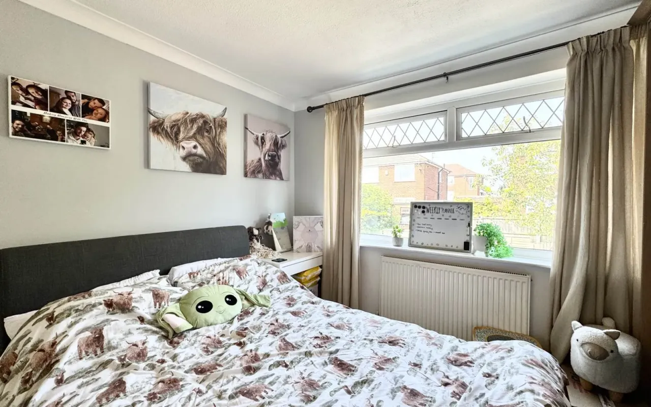 Lynton Way, Windle, photo 11