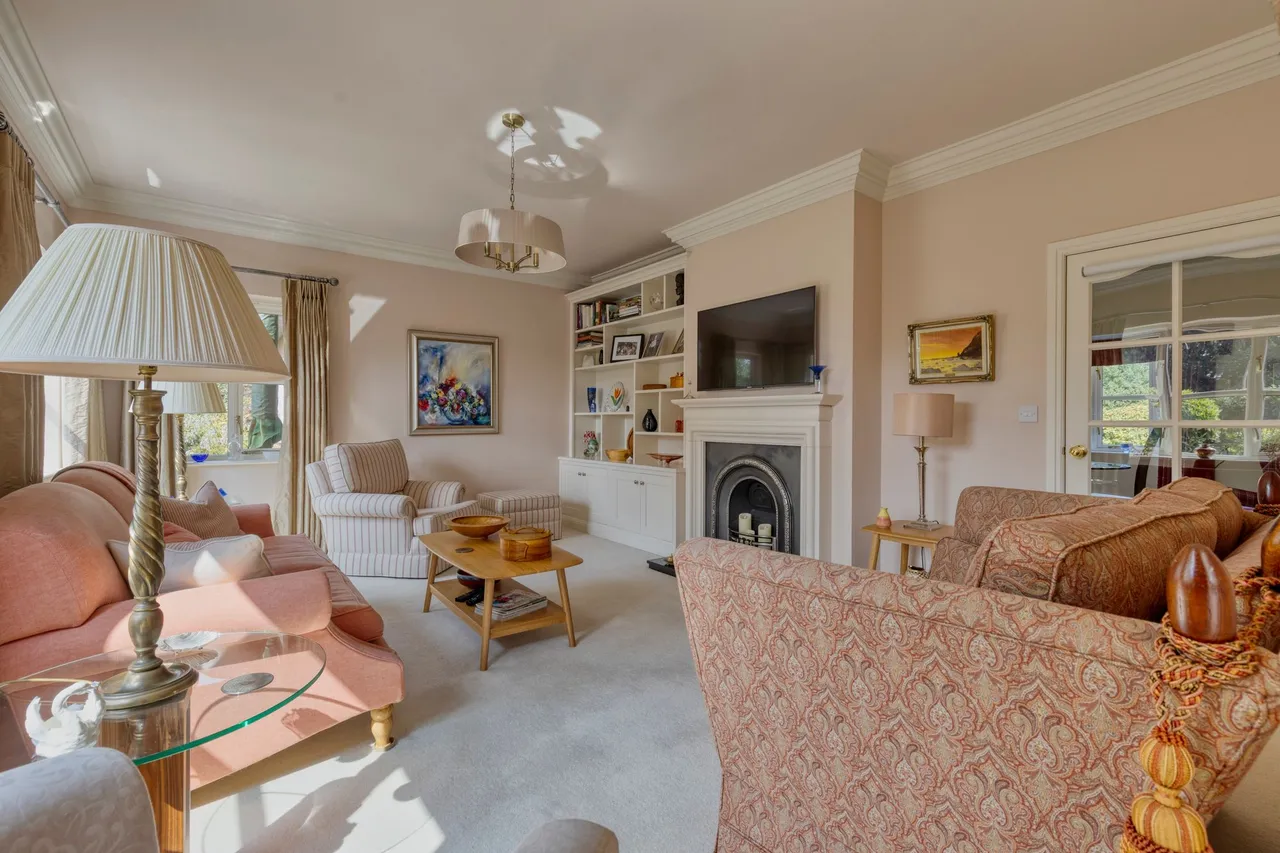 Orchard Close, Tarporley, photo 14