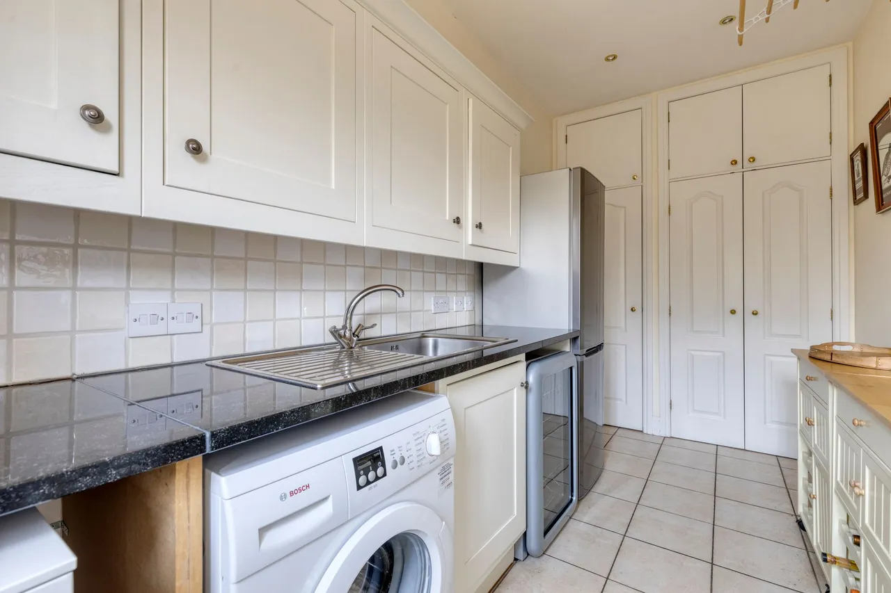 Orchard Close, Tarporley, photo 10