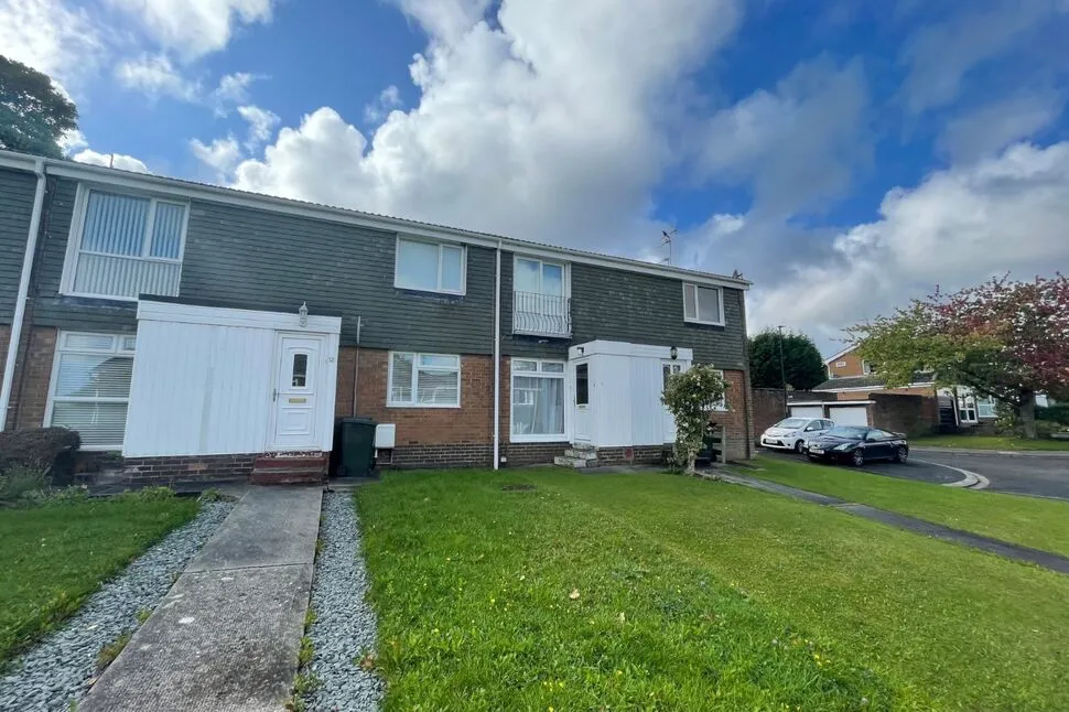 2 bed flat to rent — Farn Court, Newcastle Upon Tyne, NE3