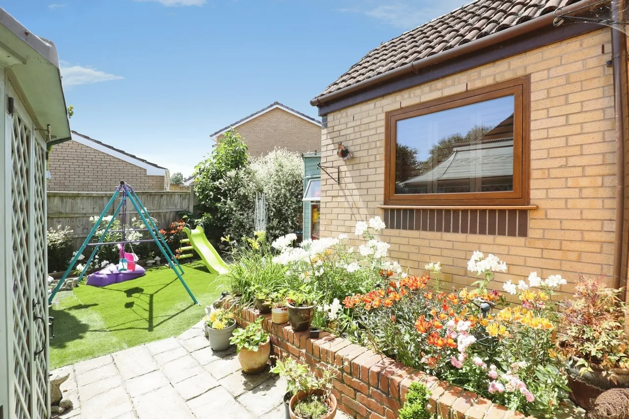 Hanbury Close, CREWE, Cheshire, CW2, photo 16