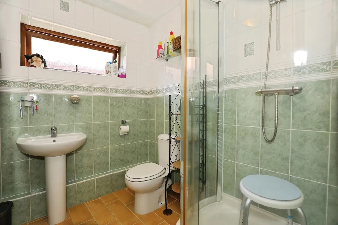 Hanbury Close, CREWE, Cheshire, CW2, photo 15