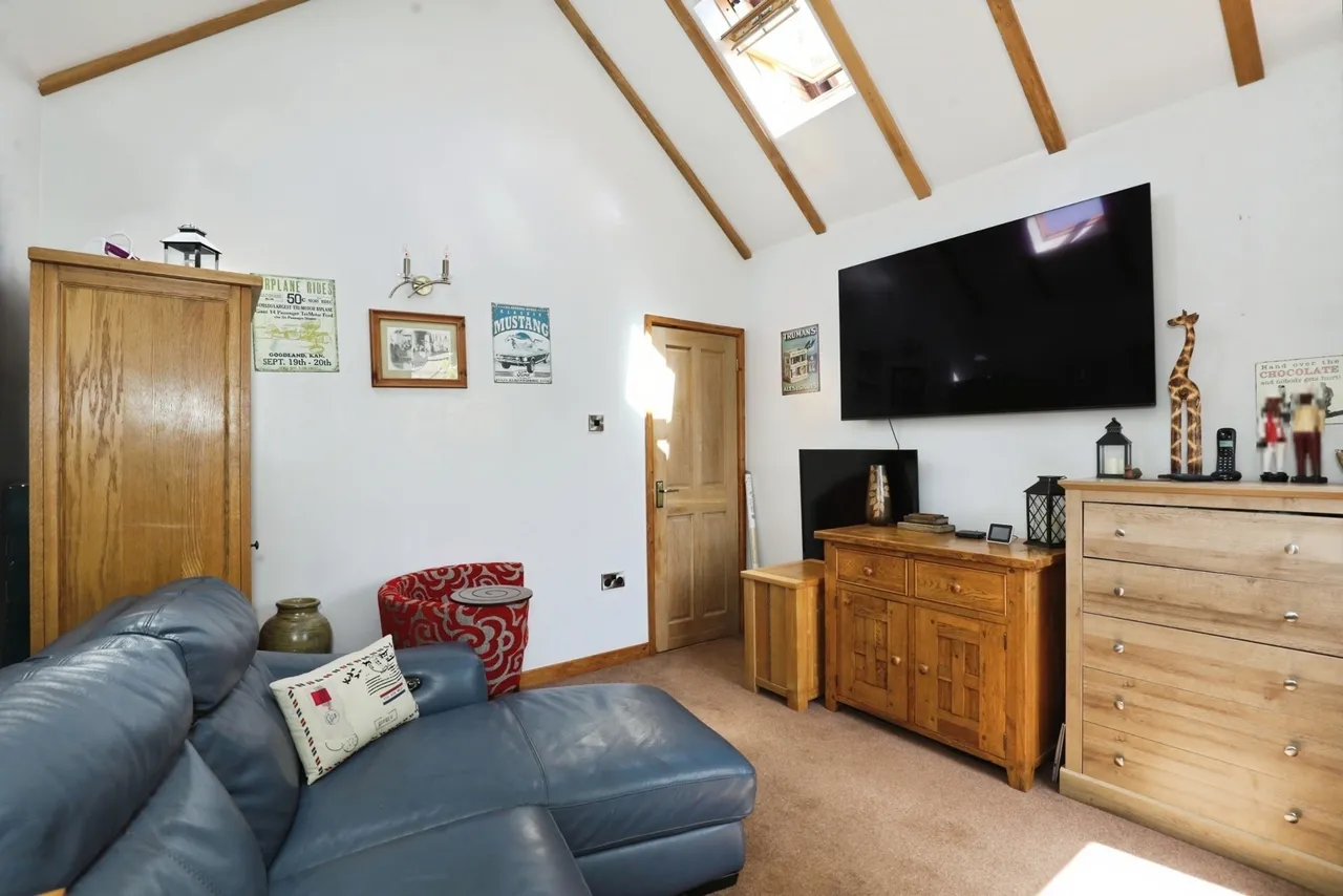Hanbury Close, CREWE, Cheshire, CW2, photo 9