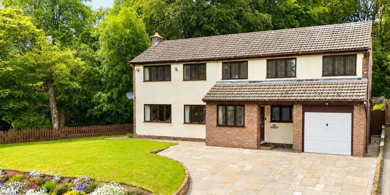4 bed house for sale, Dee Park Road, Gayton, CH60