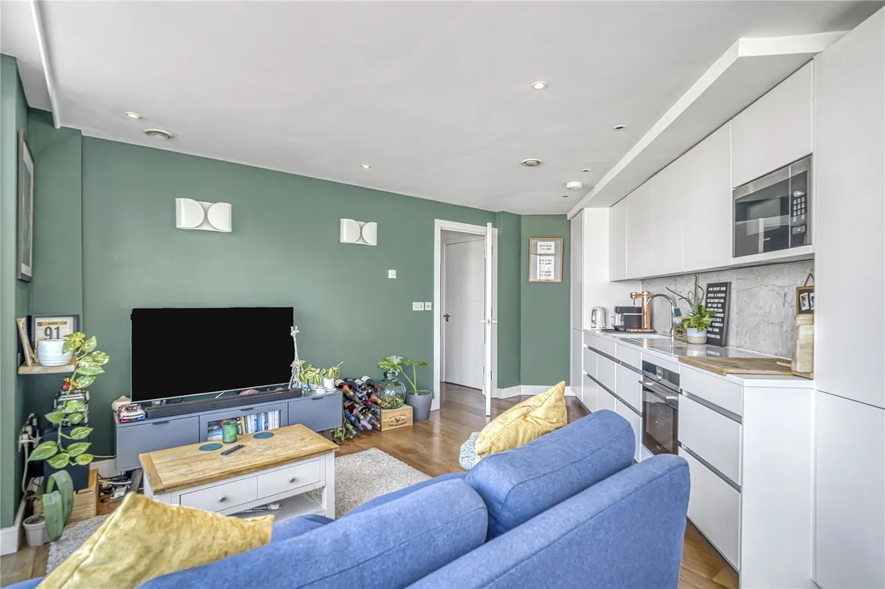 Queenstown Road, Battersea, SW8, photo 5