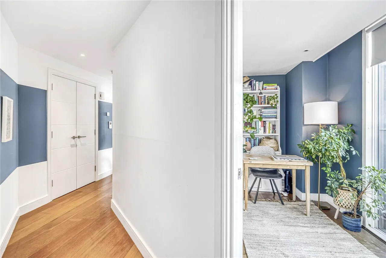 Queenstown Road, Battersea, SW8, photo 11