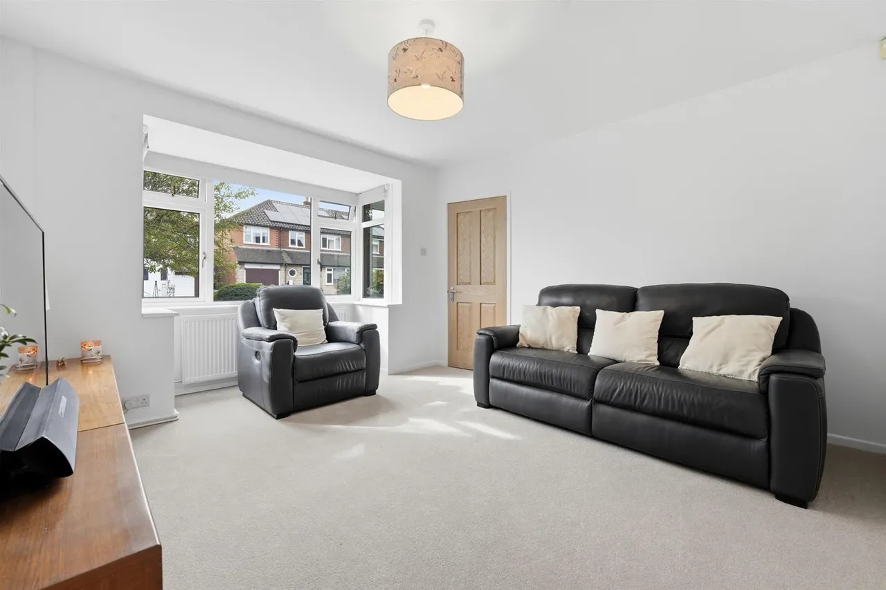 Barnfield Road, Bollington, photo 2