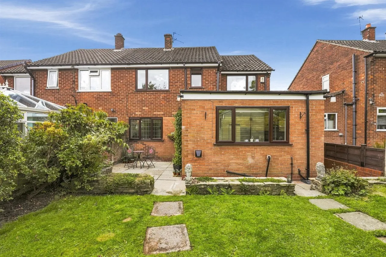 Barnfield Road, Bollington, photo 23