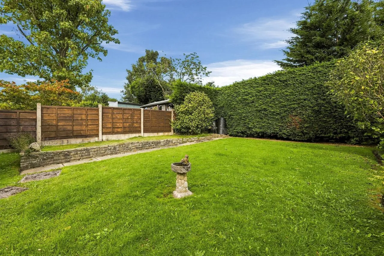 Barnfield Road, Bollington, photo 5