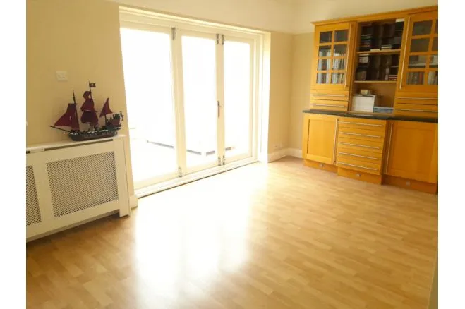 Park Avenue, Eastbourne, BN21, photo 7