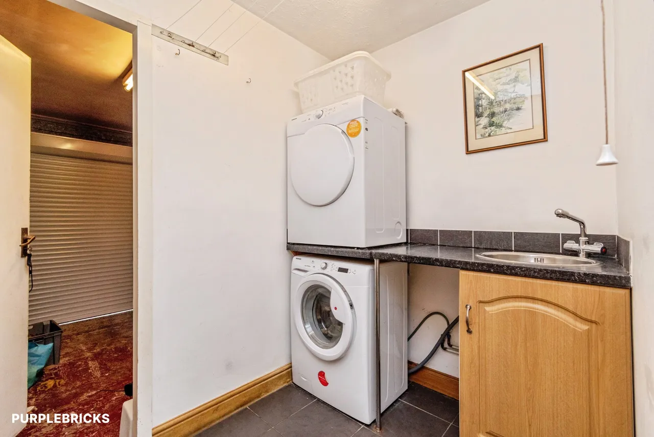 Bembridge Close, Willenhall, WV12, photo 9