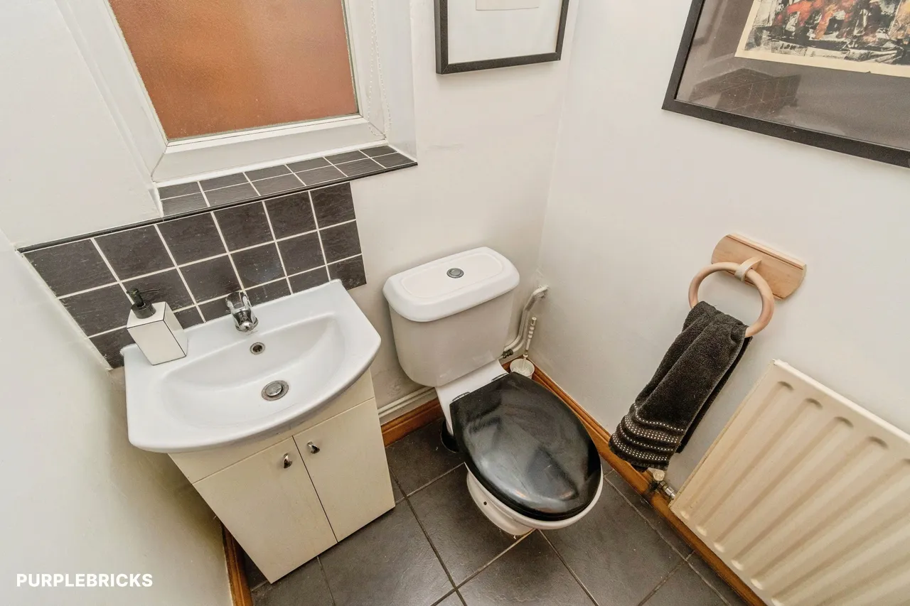 Bembridge Close, Willenhall, WV12, photo 10