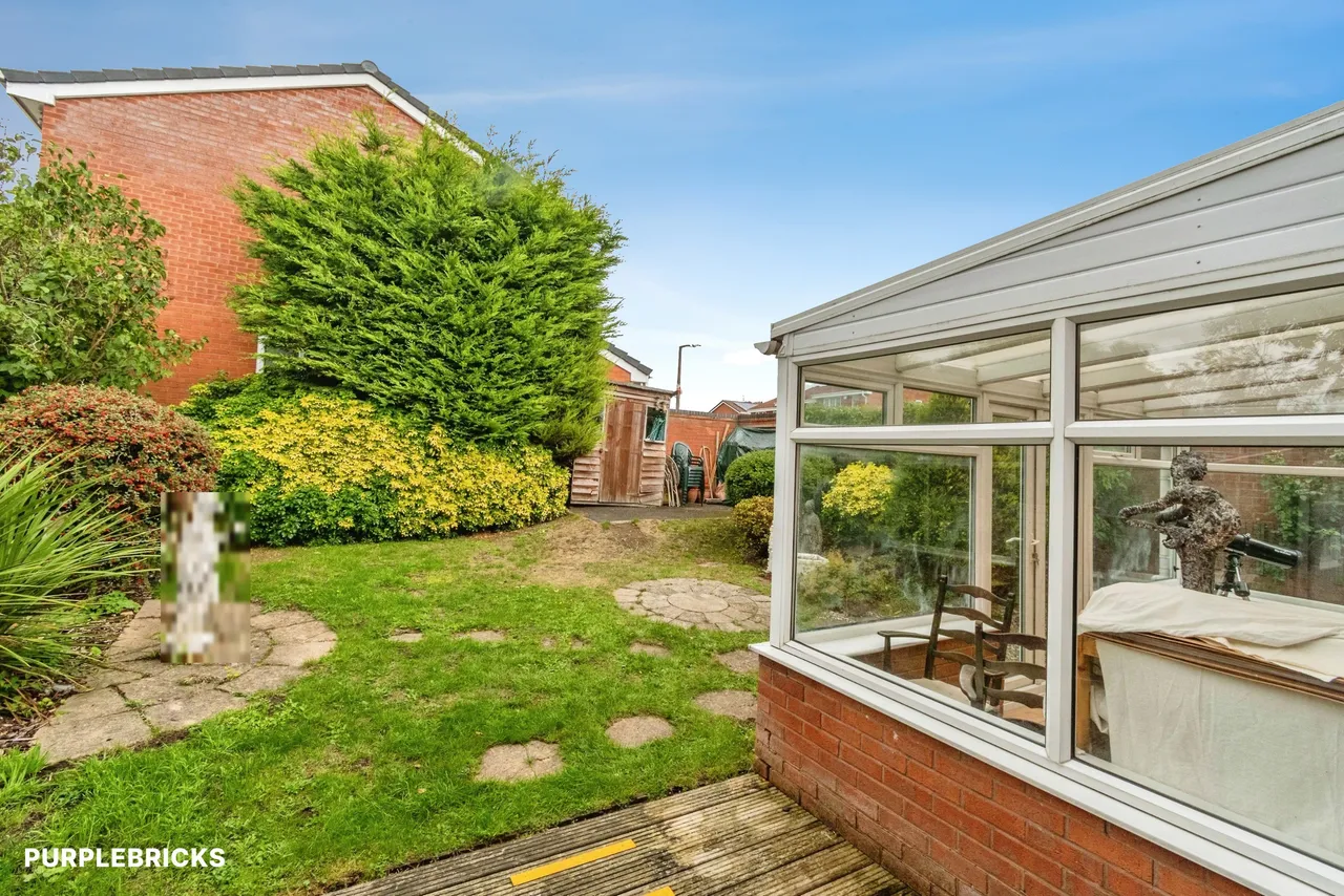 Bembridge Close, Willenhall, WV12, photo 24