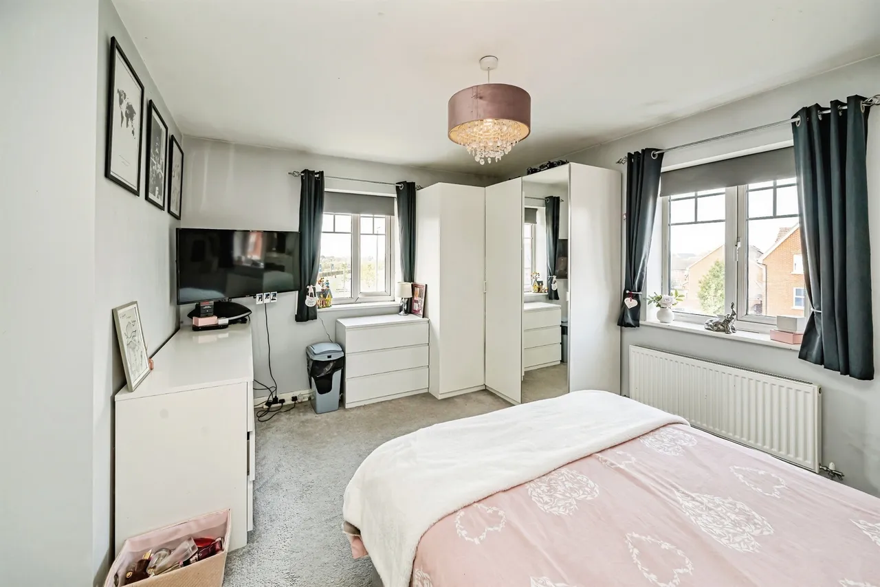 Barge Crescent, Broughton, HP22, photo 13