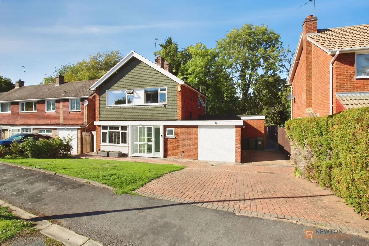 3 bed house for sale, Beech Road, Oadby, LE2