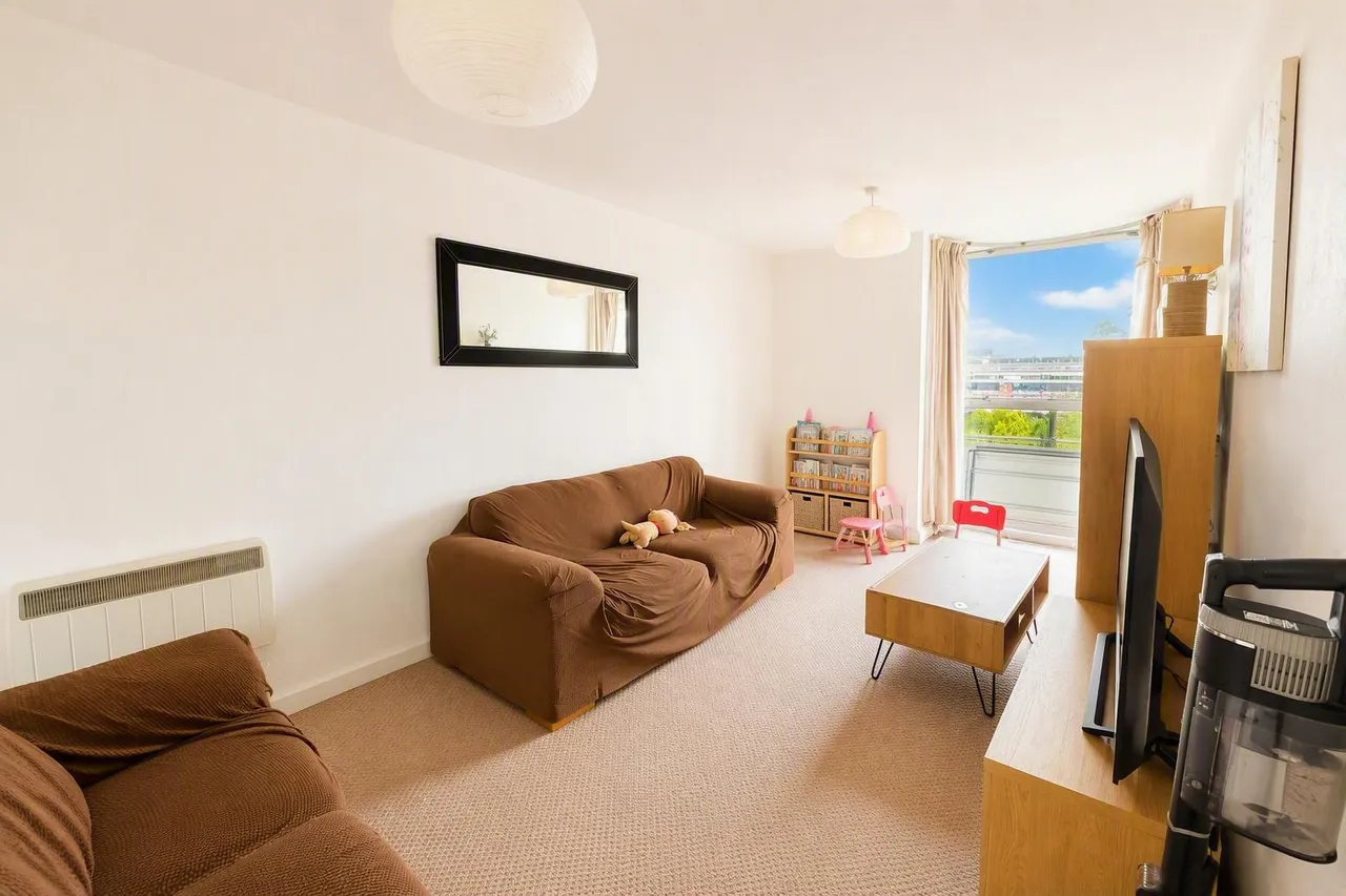2 bed flat to rent — Osprey Heights, Clapham Jucntion, SW11