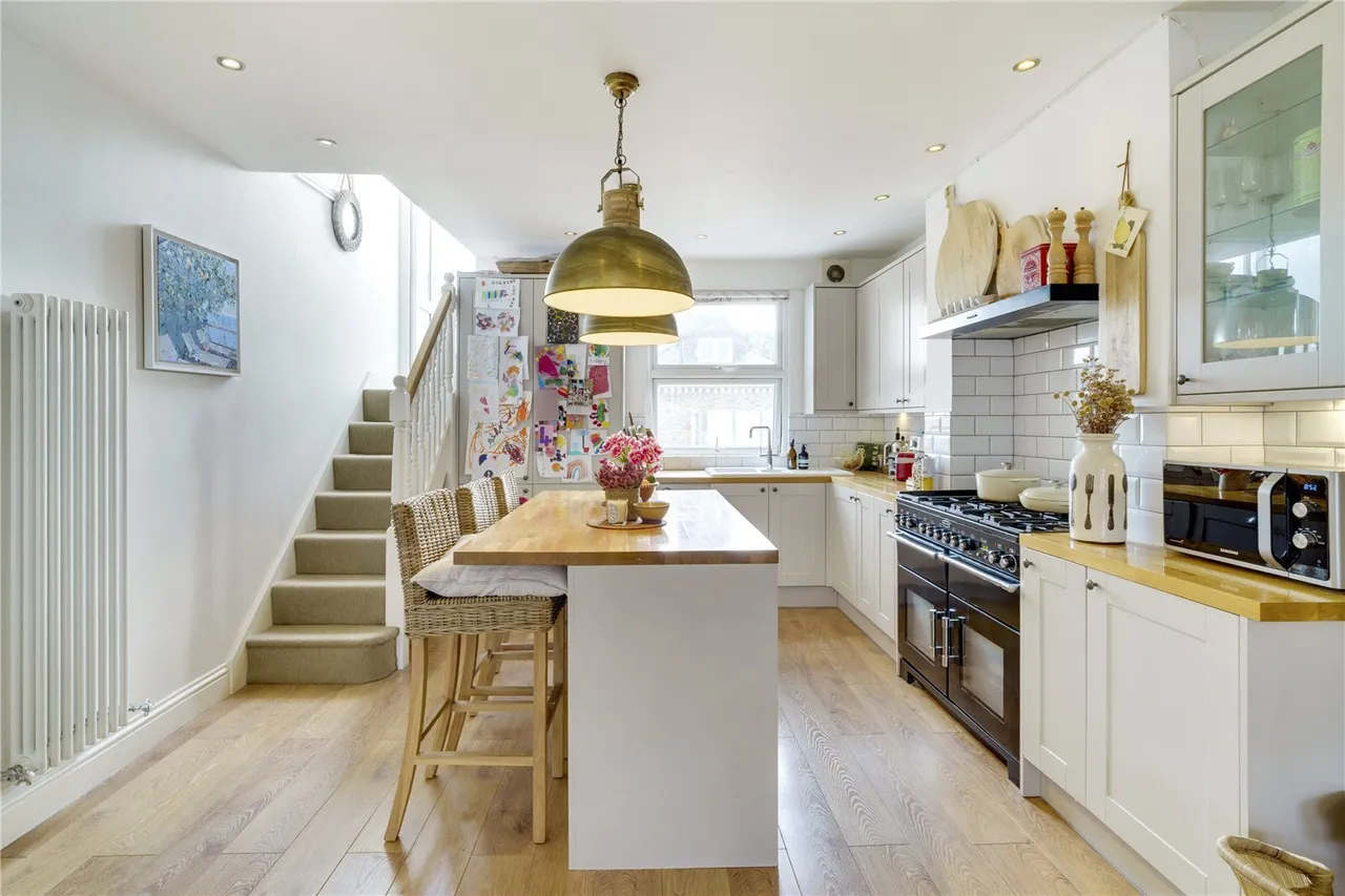 Battersea Rise, London, SW11, photo 2