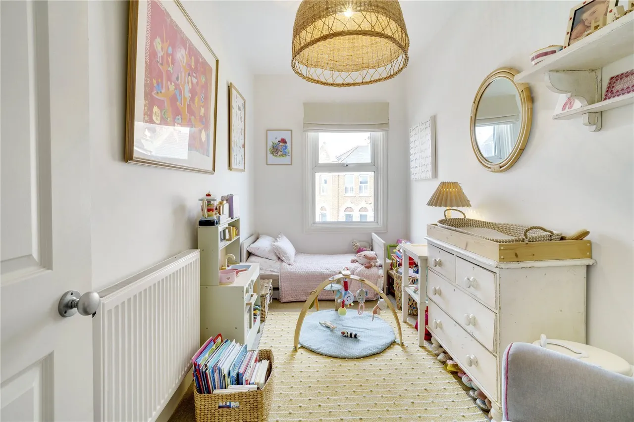 Battersea Rise, London, SW11, photo 10