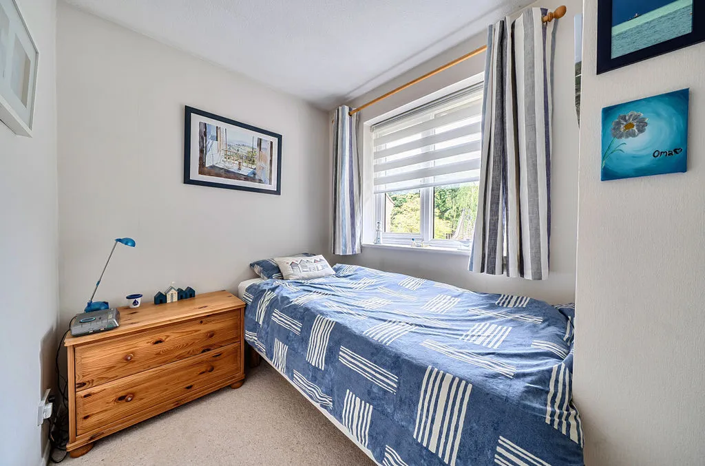 Reedham Drive, Purley CR8 4DS, photo 13