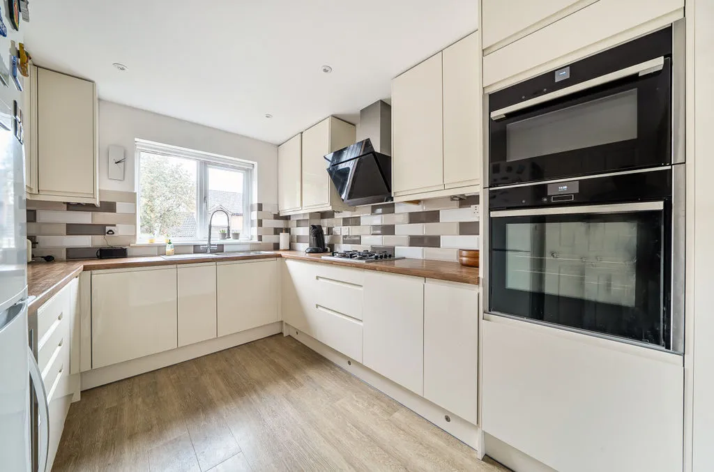 Reedham Drive, Purley CR8 4DS, photo 4