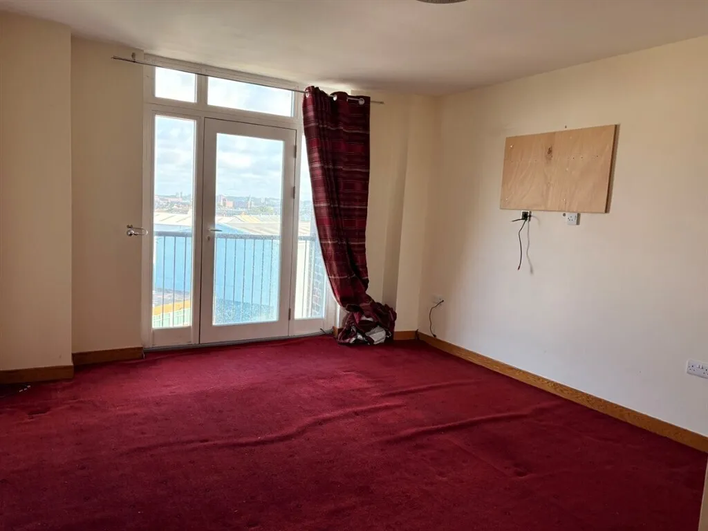 Dock Road, Birkenhead, CH41, photo 9