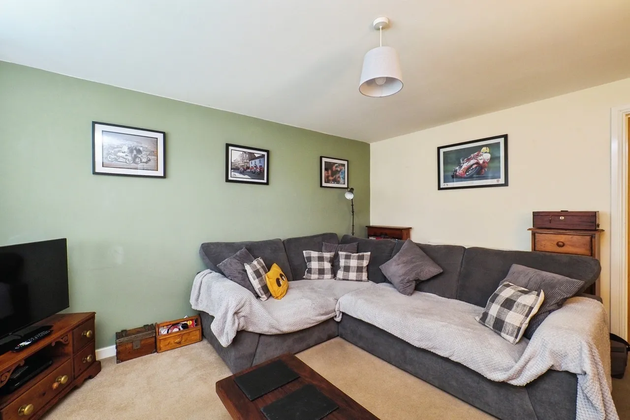 Pilot Drive, Hucknall, Nottingham, Nottinghamshire, NG15, photo 7
