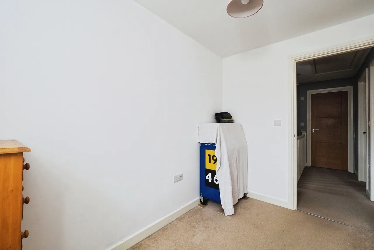 Pilot Drive, Hucknall, Nottingham, Nottinghamshire, NG15, photo 19