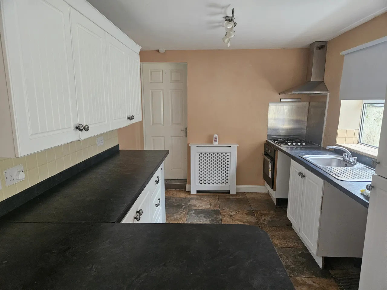 Farm Road, B68, photo 4