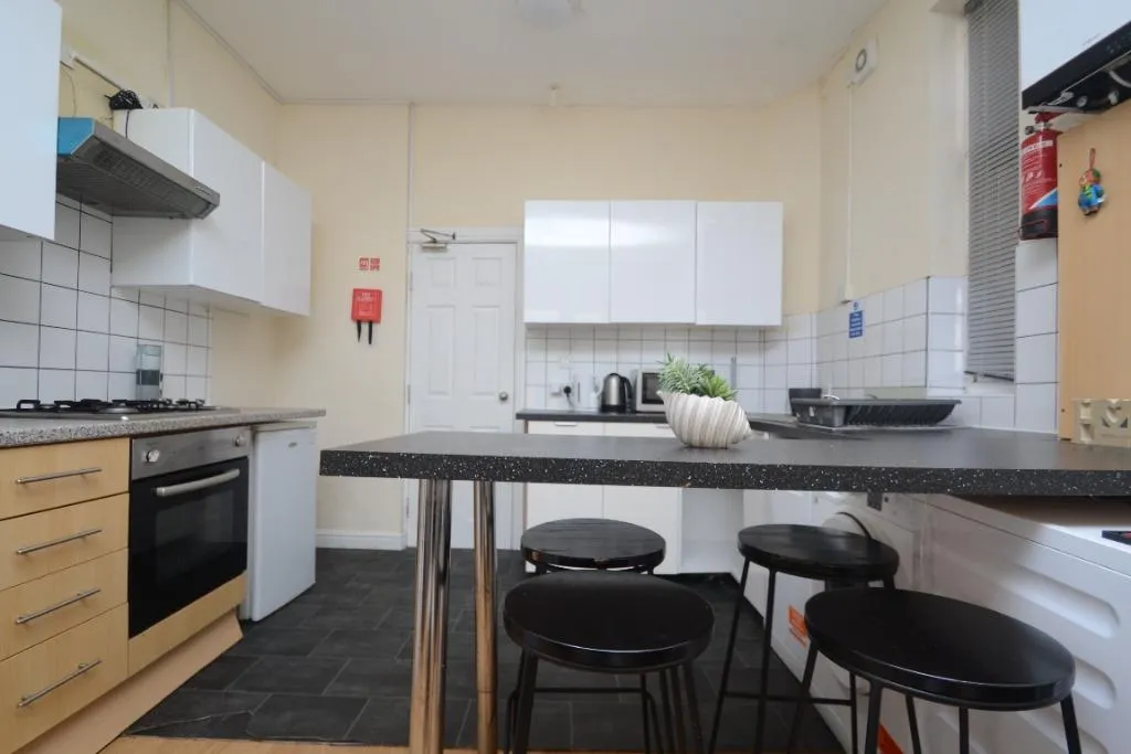 Scarsdale Road, Manchester, M14, photo 14