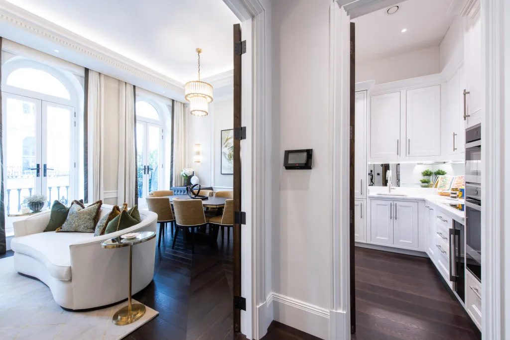 Prince of Wales Terrace, London, W8, photo 12
