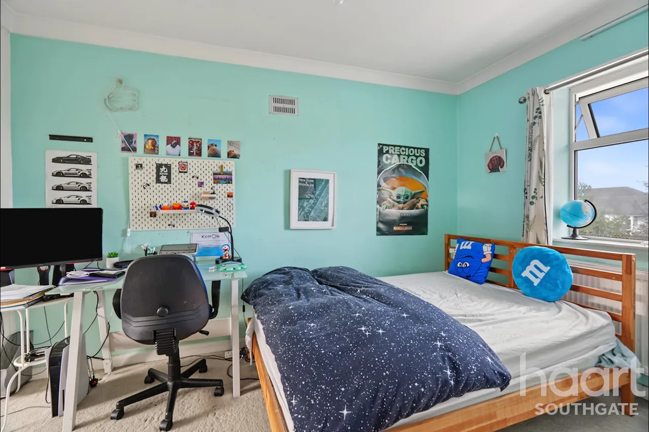Chestnut Close, London, N14, photo 39