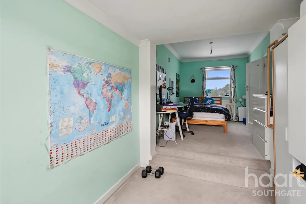 Chestnut Close, London, N14, photo 40