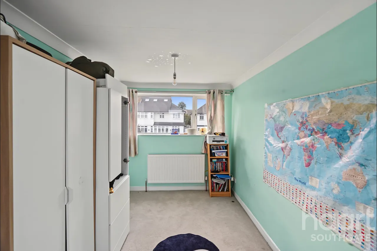 Chestnut Close, London, N14, photo 38