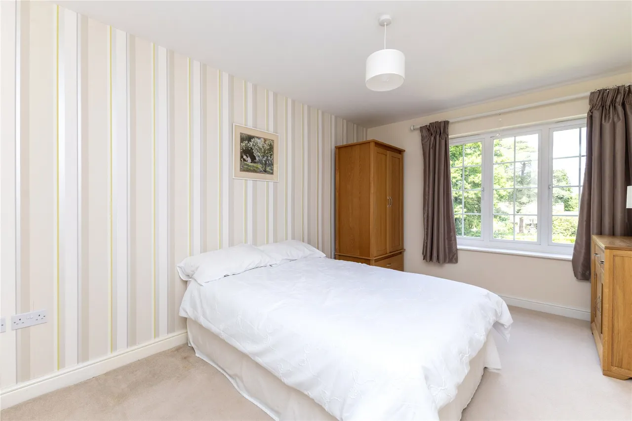 Wood Road, Hindhead, GU26, photo 12