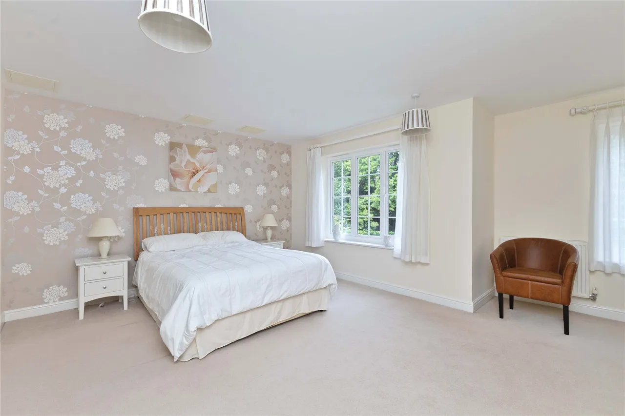 Wood Road, Hindhead, GU26, photo 8