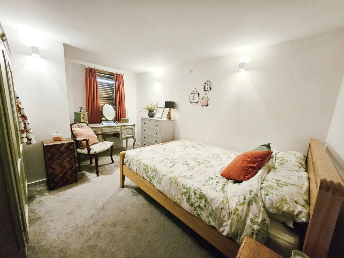 Elisabeth Gardens, Stockport, Cheshire, SK5 6FX, photo 5