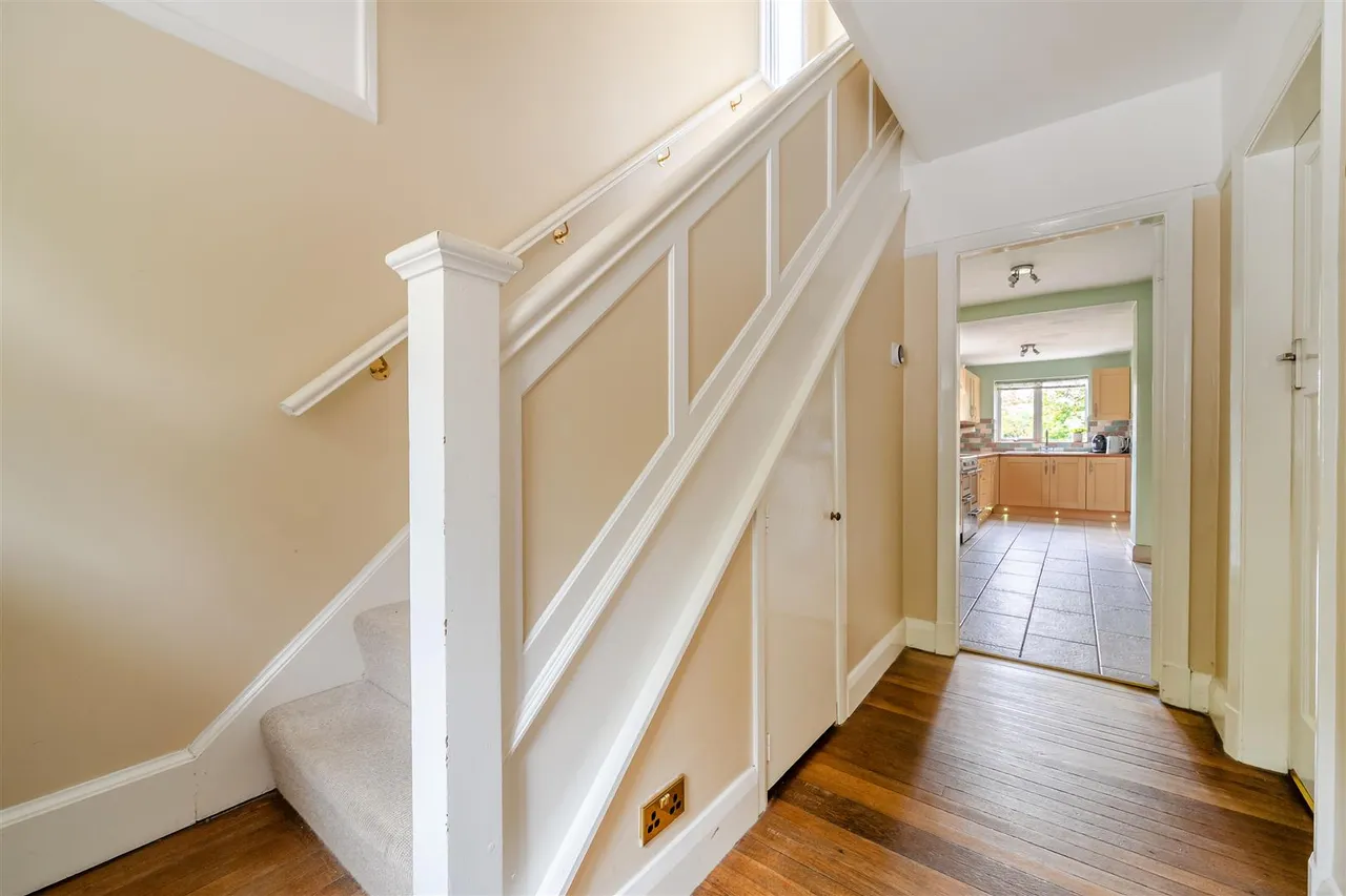 Leigh Road, Westbury, BA13, photo 15