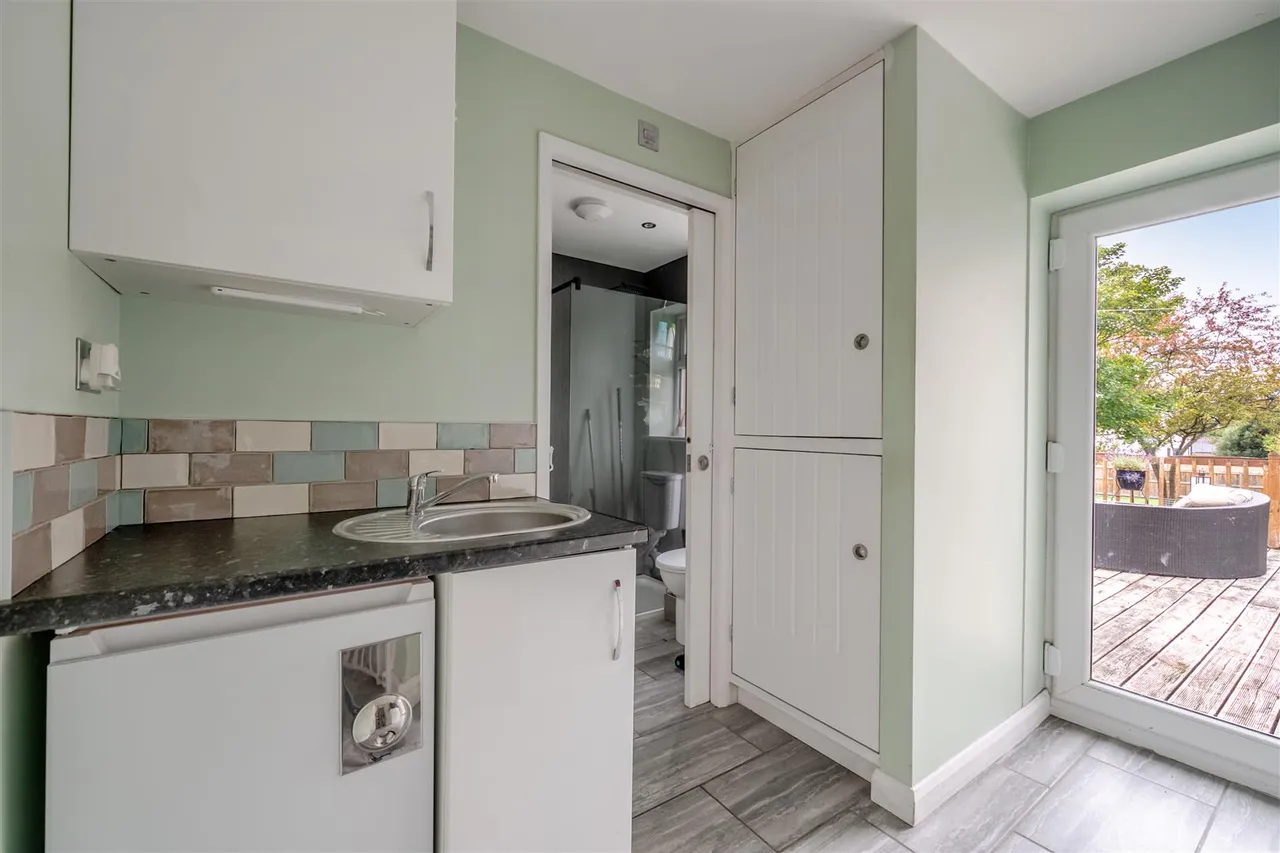 Leigh Road, Westbury, BA13, photo 18
