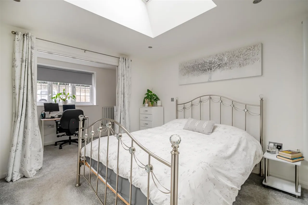 Leigh Road, Westbury, BA13, photo 7