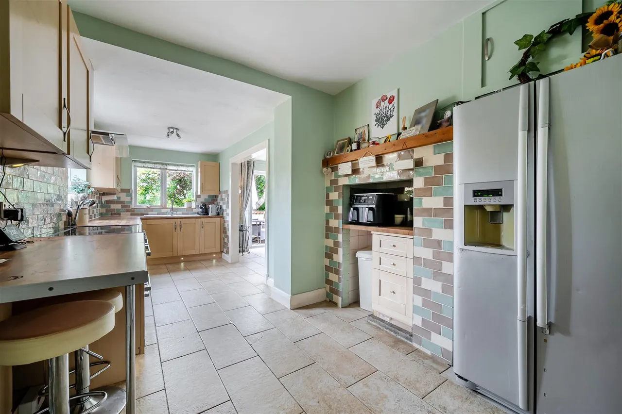 Leigh Road, Westbury, BA13, photo 12