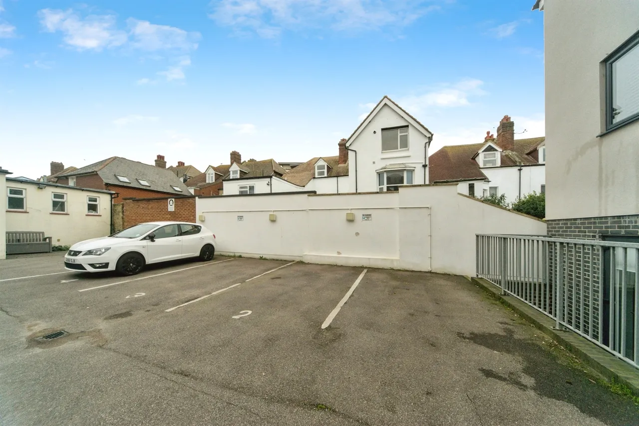 Wilton Road, Bexhill-On-Sea, photo 11