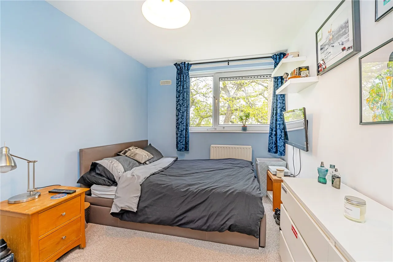 Fairlight, Hampton, Middlesex, TW12 1SN, photo 7