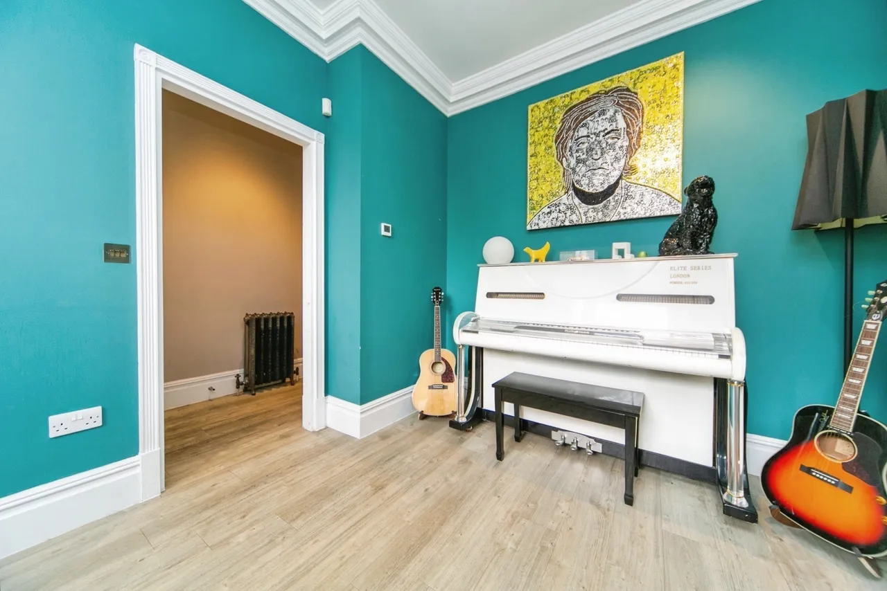 Catharine Street, Liverpool, L8, photo 5