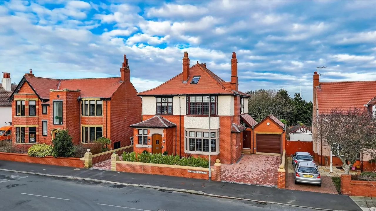 St. Andrews Road South, Lytham St. Annes, FY8, photo 37