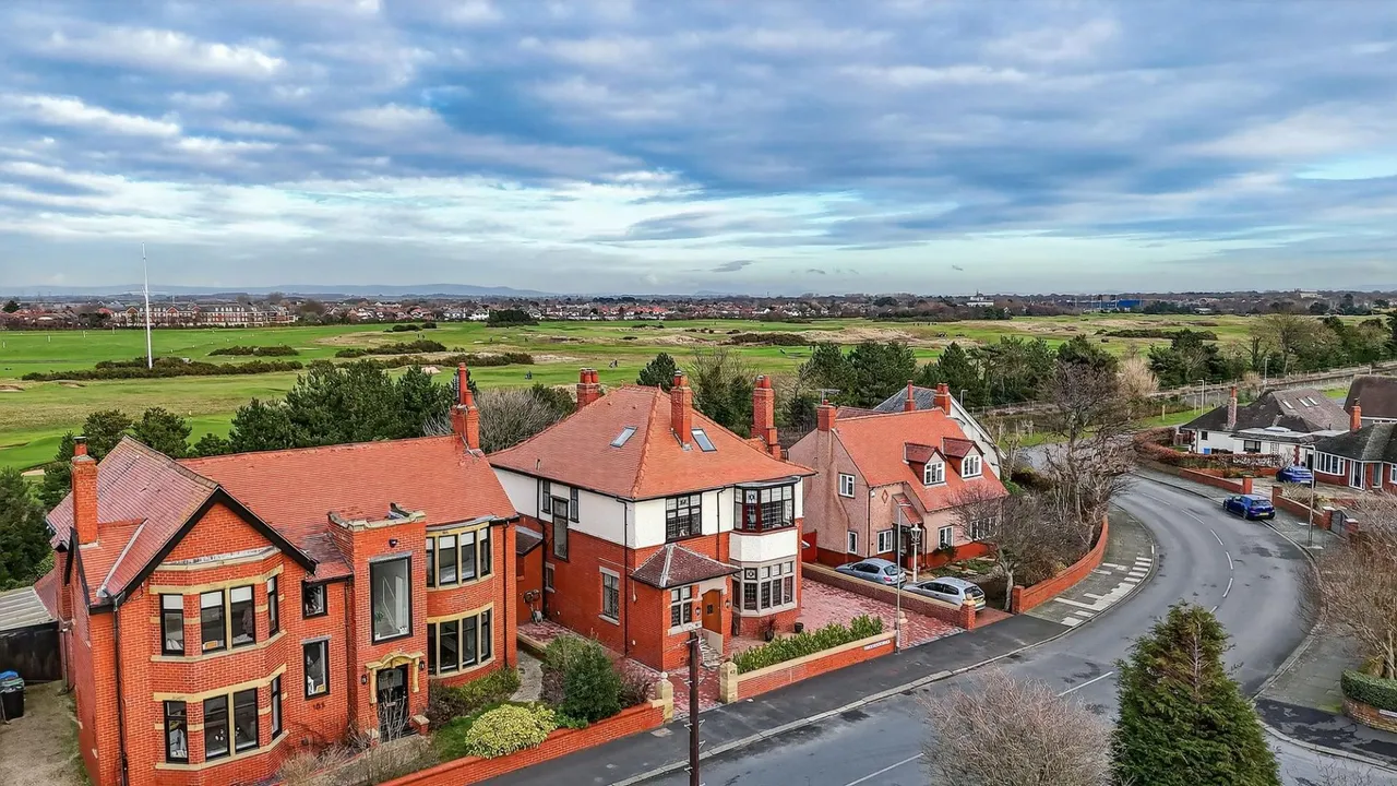 St. Andrews Road South, Lytham St. Annes, FY8, photo 36