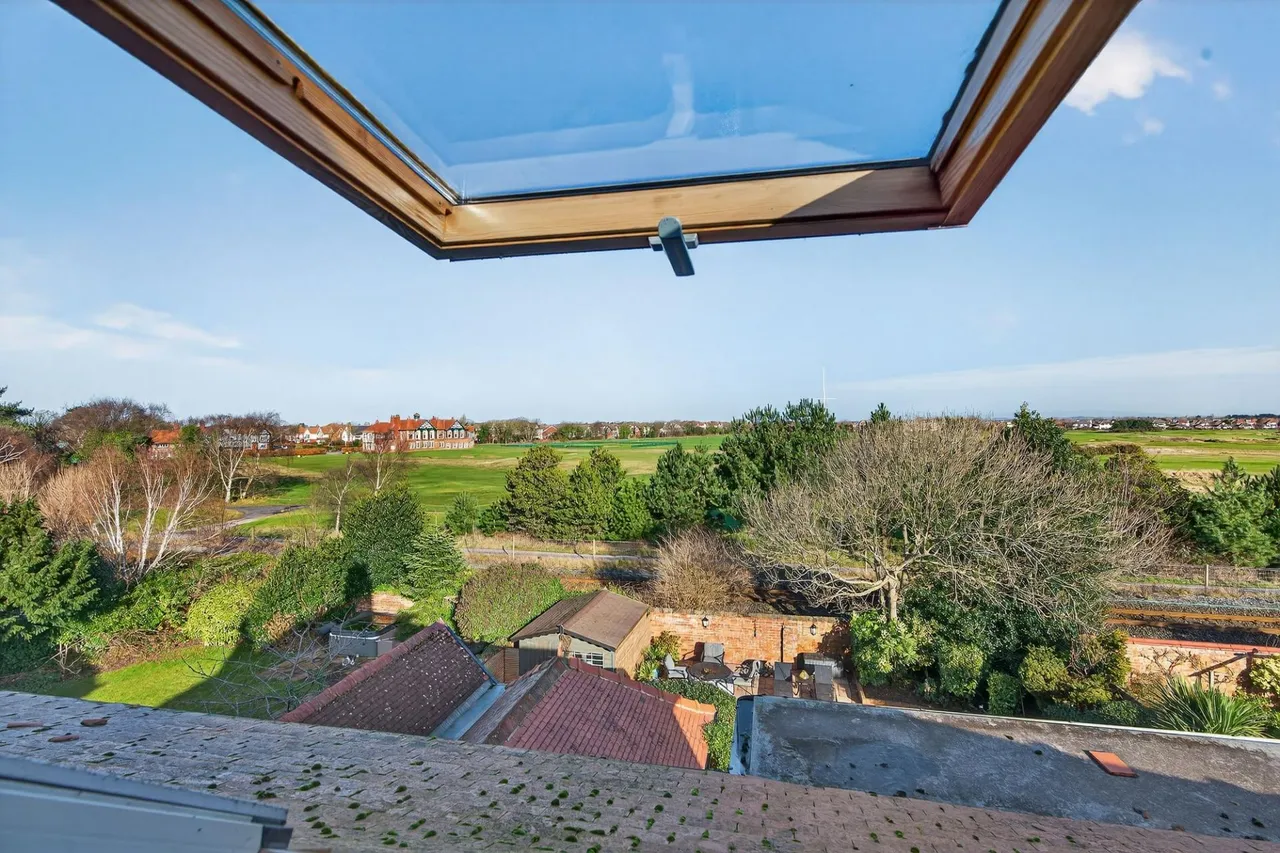 St. Andrews Road South, Lytham St. Annes, FY8, photo 32