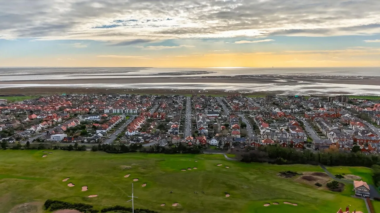 St. Andrews Road South, Lytham St. Annes, FY8, photo 35