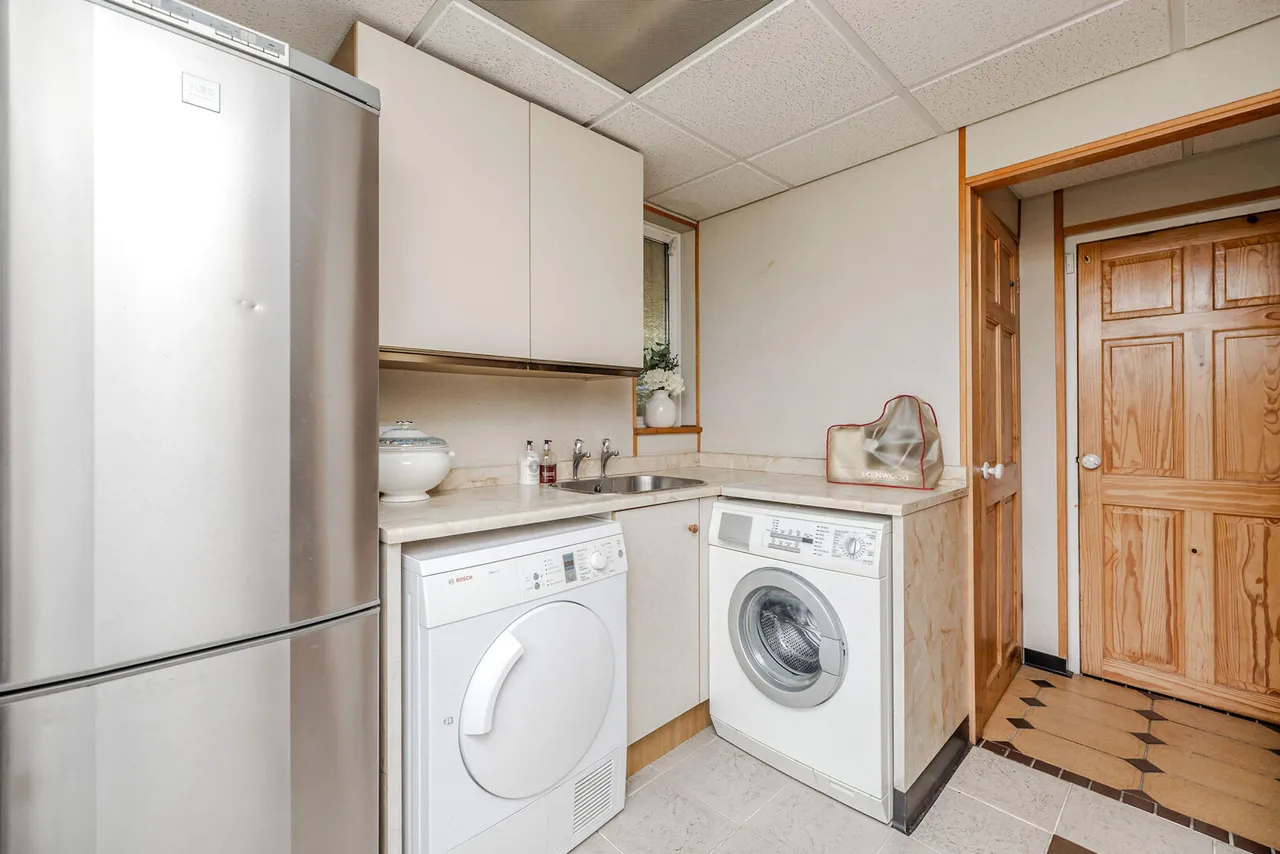 Middle Drive, Darras Hall, photo 16